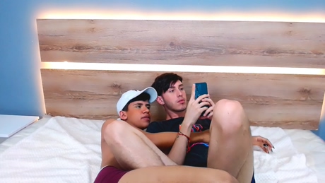 RoomatesBoys  08-02-2022